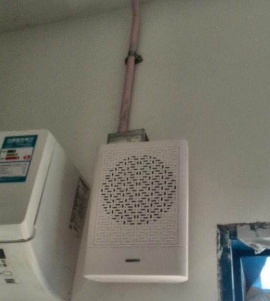 消防廣播采用24V電壓時(shí)，是否可與其他消防信號(hào)線路共線槽敷設(shè)？